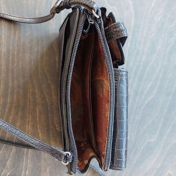 Vtg 90s black pebbled leather multi-pocket crossbody mini bag - Picture 9 of 16